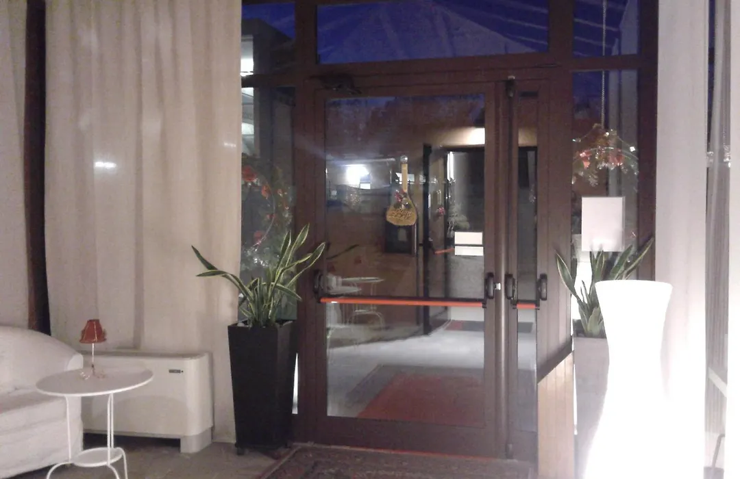 Hotel La Rosta-1